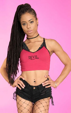 Kira Noir